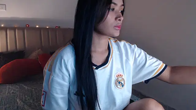 sabrina brunette online show from 12/16/25, 06:29