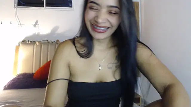 sabrina brunette online show from 06/19/26, 04:28