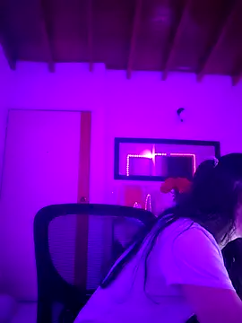 Snapshot of AbbyBaker222 chatting on 11/14/25, 09:30 AbbyBaker222 online show from 11/14/25, 09:30