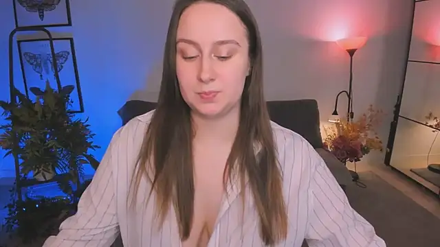 Lattea online show from 11/13/25, 10:52