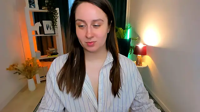 Snapshot of Lattea chatting on 05/10/26, 12:54 Lattea online show from 05/10/26, 12:54