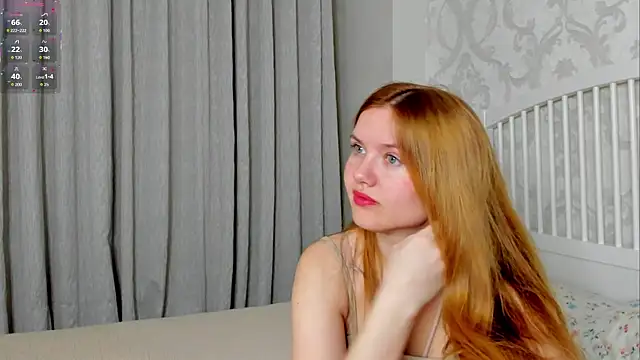 Snapshot of Eva__Lewis chatting on 06/20/26, 03:26 Eva Lewis online show from 06/20/26, 03:26