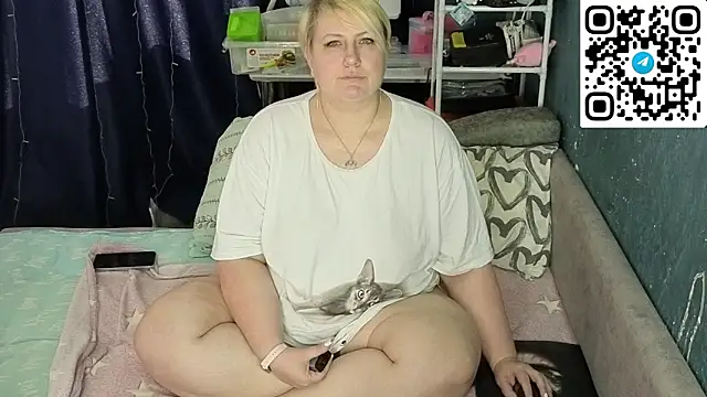 CuteHanna online show from 04/03/26, 01:09