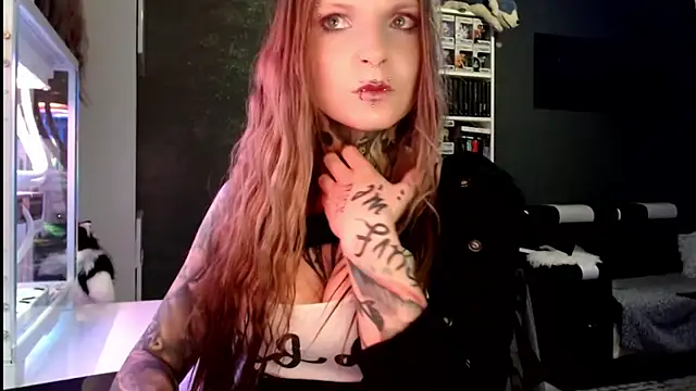 Snapshot of InesGold chatting on 02/24/25, 07:30 InesGold online show from 02/24/25, 07:30