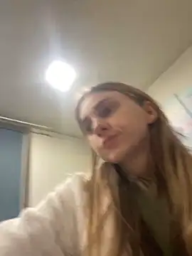 Snapshot of GraceTorrez chatting on 01/03/25, 03:55 GraceTorrez online show from 01/03/25, 03:55