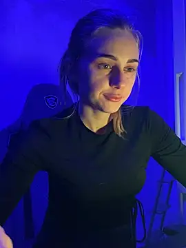 Snapshot of GraceTorrez chatting on 01/06/25, 10:15 GraceTorrez online show from 01/06/25, 10:15