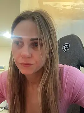 Snapshot of GraceTorrez chatting on 01/10/25, 12:36 GraceTorrez online show from 01/10/25, 12:36