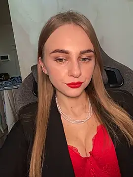 Snapshot of GraceTorrez chatting on 01/28/25, 01:05 GraceTorrez online show from 01/28/25, 01:05