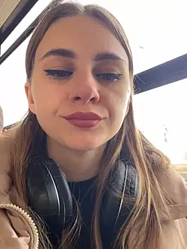 Snapshot of GraceTorrez chatting on 01/31/25, 11:56 GraceTorrez online show from 01/31/25, 11:56