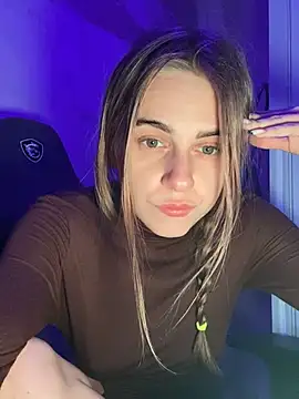 Snapshot of GraceTorrez chatting on 02/04/25, 04:29 GraceTorrez online show from 02/04/25, 04:29