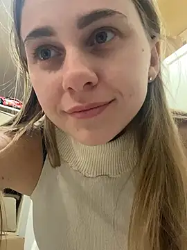 Snapshot of GraceTorrez chatting on 02/05/25, 02:59 GraceTorrez online show from 02/05/25, 02:59