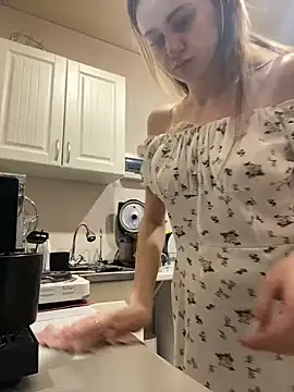 Snapshot of GraceTorrez chatting on 02/06/25, 07:45 GraceTorrez online show from 02/06/25, 07:45