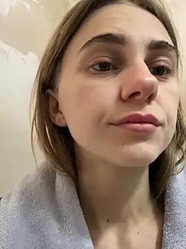 Snapshot of GraceTorrez chatting on 02/07/25, 07:50 GraceTorrez online show from 02/07/25, 07:50