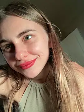 Snapshot of GraceTorrez chatting on 02/07/25, 07:38 GraceTorrez online show from 02/07/25, 07:38