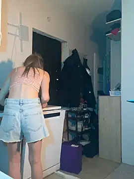 Snapshot of GraceTorrez chatting on 02/17/25, 01:53 GraceTorrez online show from 02/17/25, 01:53