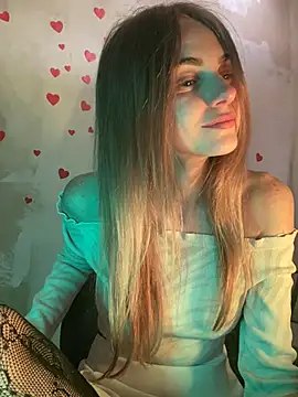 Snapshot of GraceTorrez chatting on 03/10/25, 05:00 GraceTorrez online show from 03/10/25, 05:00