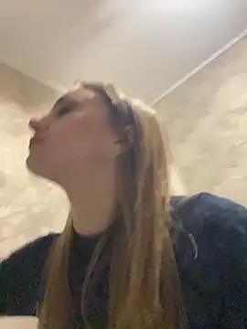 Snapshot of GraceTorrez chatting on 10/02/25, 10:06 GraceTorrez online show from 10/02/25, 10:06