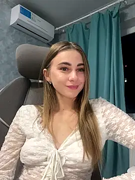 Snapshot of GraceTorrez chatting on 11/13/25, 04:06 GraceTorrez online show from 11/13/25, 04:06