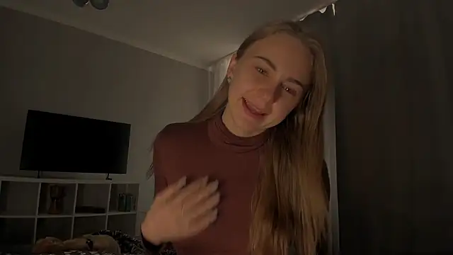 Snapshot of GraceTorrez chatting on 11/26/25, 11:55 GraceTorrez online show from 11/26/25, 11:55