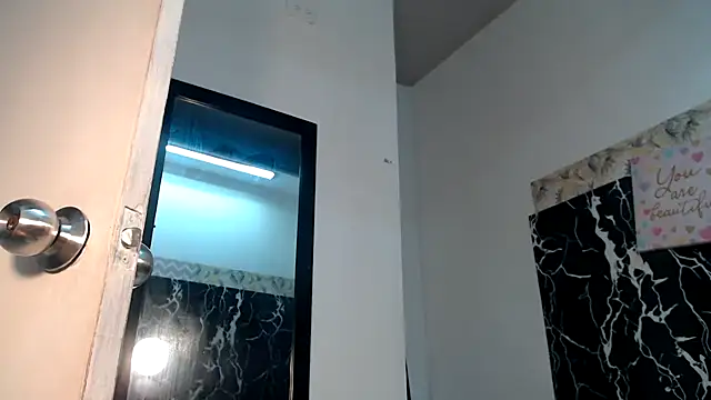 Snapshot of KristalTsXXX chatting on 02/25/26, 04:16 KristalTsXXX online show from 02/25/26, 04:16