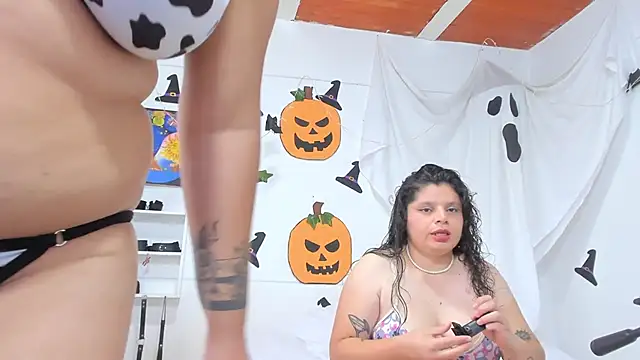 Karol IsabelCouple online show from 11/01/25, 09:39