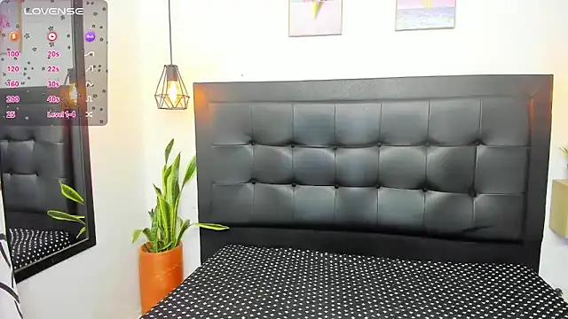 Snapshot of sweet_abby1 chatting on 01/31/25, 12:18 sweet abby1 online show from 01/31/25, 12:18