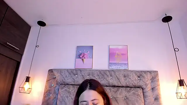 Snapshot of sweet_abby1 chatting on 10/06/25, 12:24 sweet abby1 online show from 10/06/25, 12:24