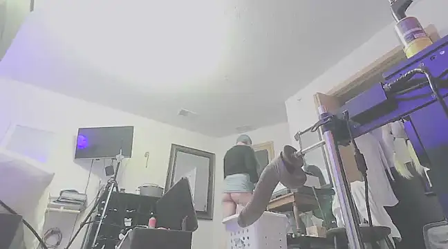 Snapshot of sissytrapdolly24 chatting on 03/03/25, 04:14 sissytrapdolly24 online show from 03/03/25, 04:14