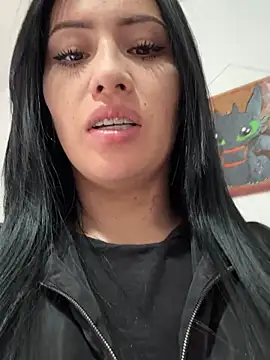 Snapshot of Sara_luna_ chatting on 03/12/25, 10:28 Sara luna  online show from 03/12/25, 10:28