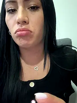 Snapshot of Sara_luna_ chatting on 01/07/26, 11:07 Sara luna online show from 01/07/26, 11:07
