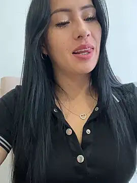 Sara luna  online show from 07/16/26, 01:50