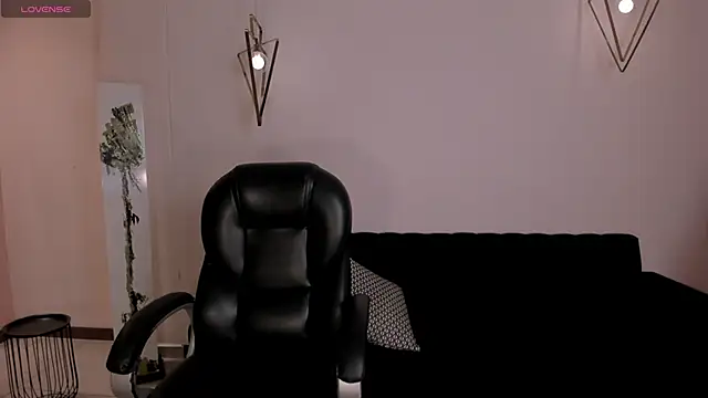 Snapshot of AbbyDalton chatting on 11/21/25, 06:50 AbbyDalton online show from 11/21/25, 06:50