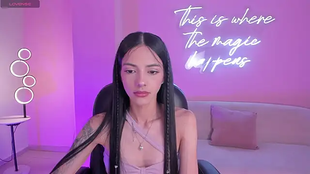 HannahJamesX online show from 06/21/26, 05:26