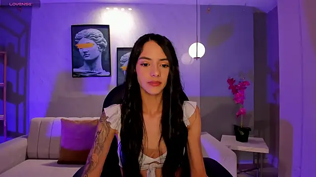 HannahJamesX online show from 07/10/26, 12:19