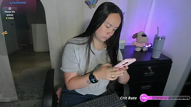 milysauria1 online show from 05/17/26, 12:23