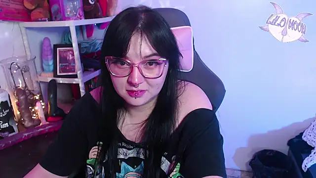 Snapshot of LiloMoon69 chatting on 01/09/25, 06:38 LiloMoon69 online show from 01/09/25, 06:38