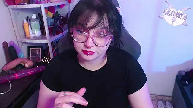 Snapshot of LiloMoon69 chatting on 01/19/25, 07:25 LiloMoon69 online show from 01/19/25, 07:25