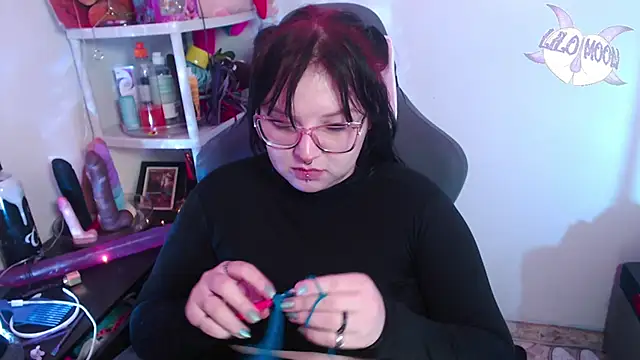 Snapshot of LiloMoon69 chatting on 01/21/25, 06:54 LiloMoon69 online show from 01/21/25, 06:54