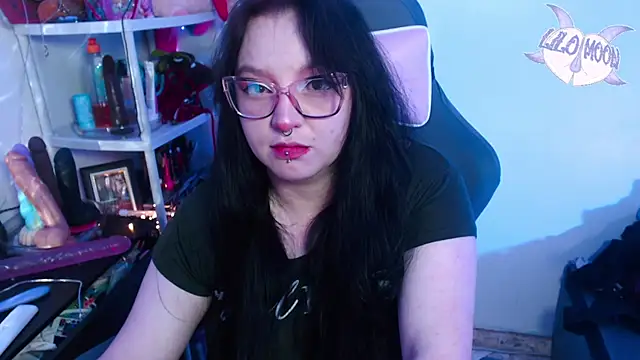 Snapshot of LiloMoon69 chatting on 01/28/25, 03:15 LiloMoon69 online show from 01/28/25, 03:15