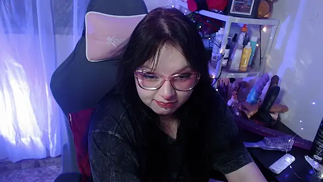 Snapshot of LiloMoon69 chatting on 02/02/25, 07:41 LiloMoon69 online show from 02/02/25, 07:41