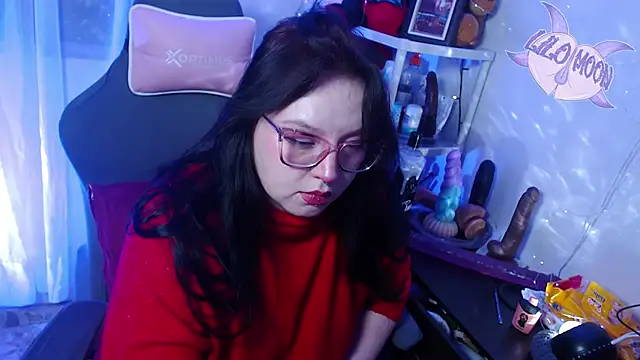 Snapshot of LiloMoon69 chatting on 02/05/25, 03:45 LiloMoon69 online show from 02/05/25, 03:45