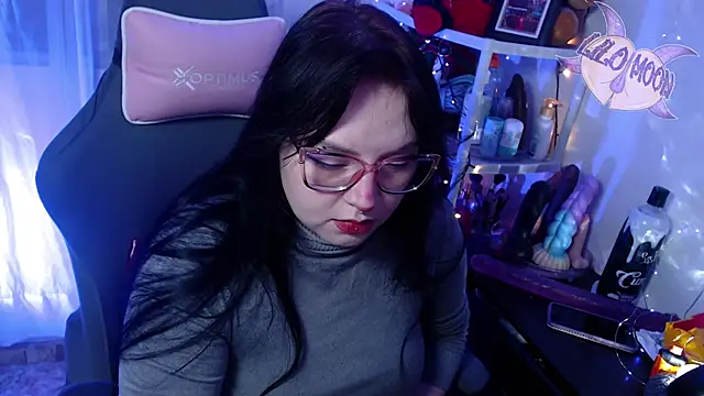 Snapshot of LiloMoon69 chatting on 02/07/25, 03:34 LiloMoon69 online show from 02/07/25, 03:34