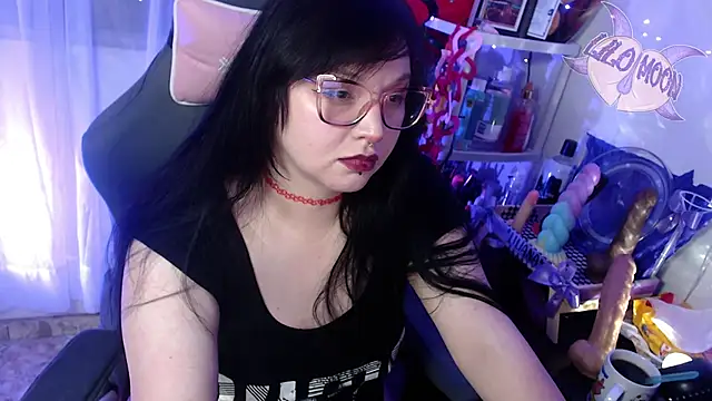 Snapshot of LiloMoon69 chatting on 02/21/25, 04:07 LiloMoon69 online show from 02/21/25, 04:07