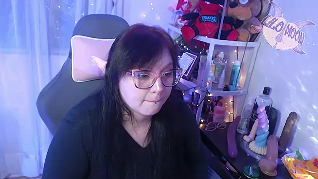 Snapshot of LiloMoon69 chatting on 02/27/25, 07:23 LiloMoon69 online show from 02/27/25, 07:23