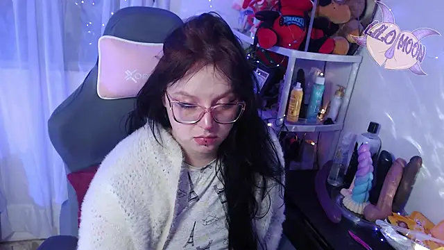 Snapshot of LiloMoon69 chatting on 03/02/25, 03:34 LiloMoon69 online show from 03/02/25, 03:34