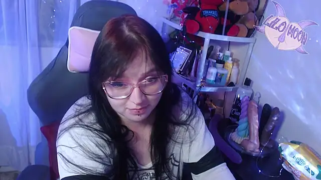 Snapshot of LiloMoon69 chatting on 03/03/25, 06:37 LiloMoon69 online show from 03/03/25, 06:37