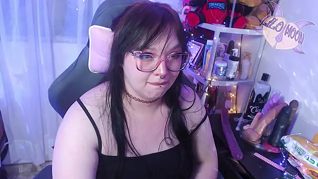 Snapshot of LiloMoon69 chatting on 03/14/25, 07:15 LiloMoon69 online show from 03/14/25, 07:15