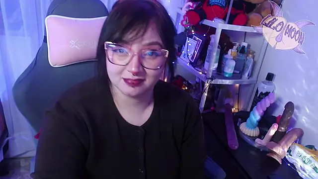 Snapshot of LiloMoon69 chatting on 03/21/25, 07:22 LiloMoon69 online show from 03/21/25, 07:22