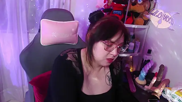 Snapshot of LiloMoon69 chatting on 03/22/25, 03:52 LiloMoon69 online show from 03/22/25, 03:52