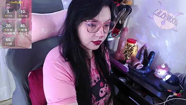Snapshot of LiloMoon69 chatting on 09/19/25, 12:39 LiloMoon69 online show from 09/19/25, 12:39